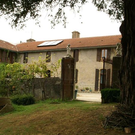 Bed and Breakfast Sous la Glycine Miélan Exterior foto